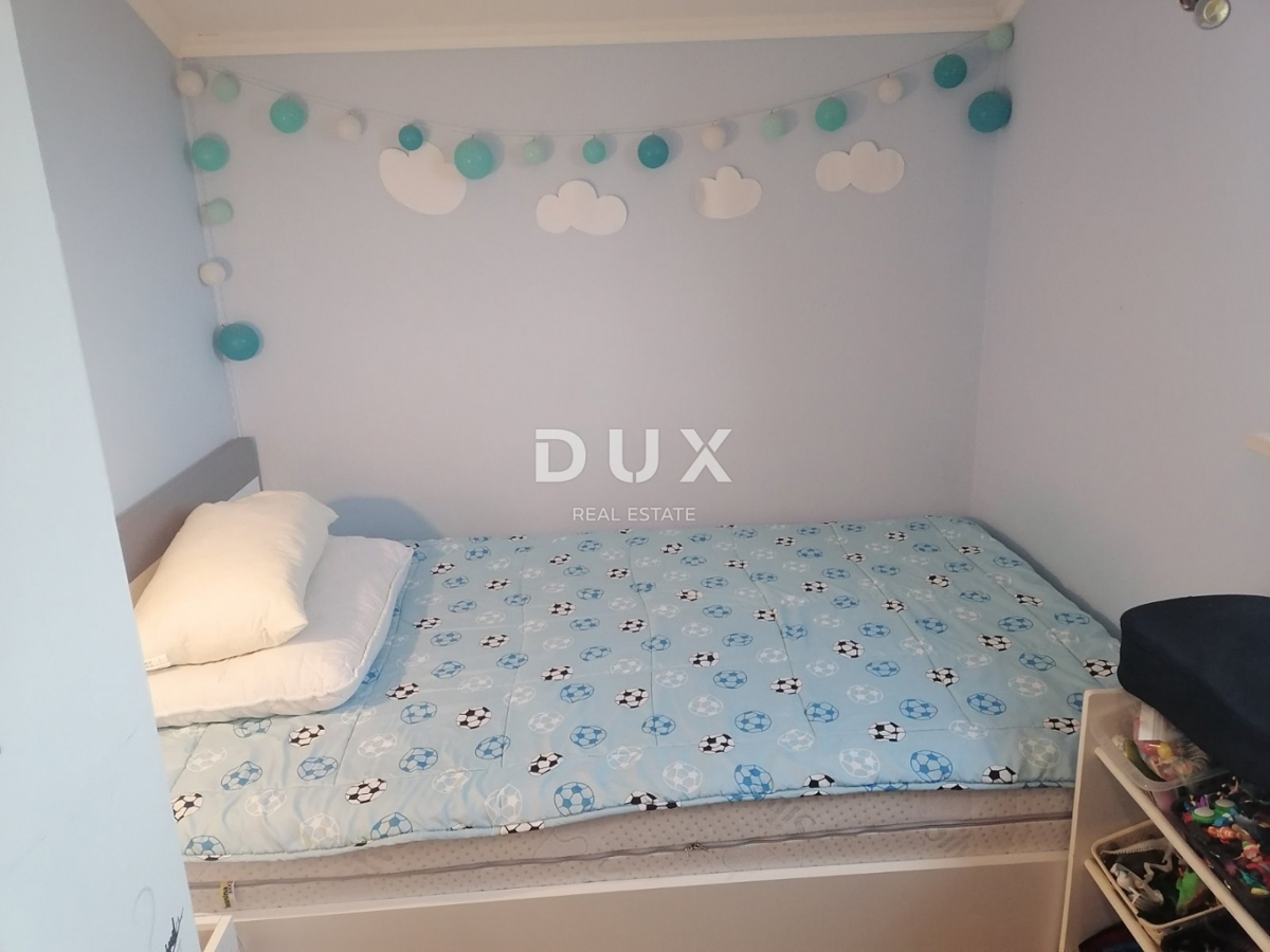 MALI LOŠINJ - Dva apartmaja z vrtom in teraso le 130 metrov od morja