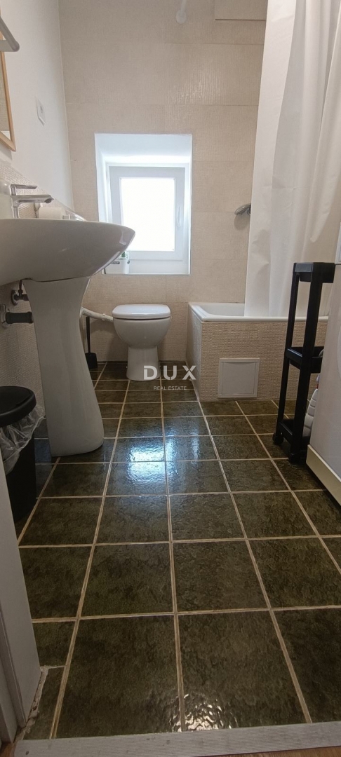 NOVI VINODOLSKI - apartma s čudovitim pogledom na morje in marino