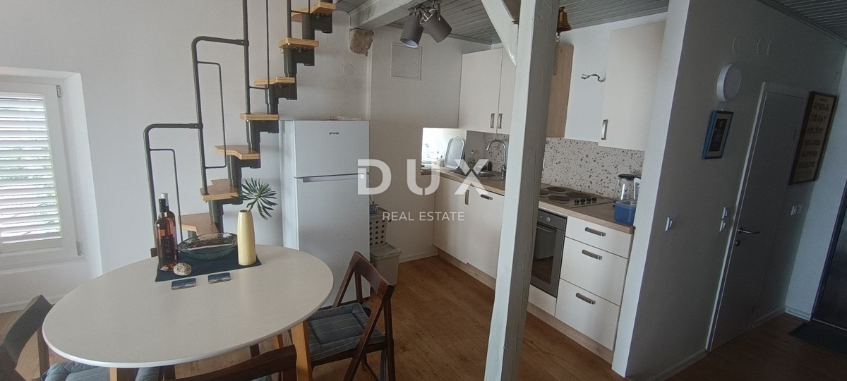 NOVI VINODOLSKI - apartma s čudovitim pogledom na morje in marino