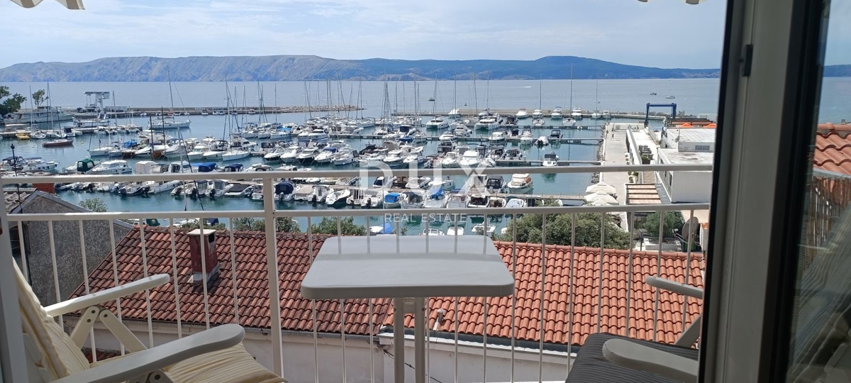 NOVI VINODOLSKI - apartma s čudovitim pogledom na morje in marino