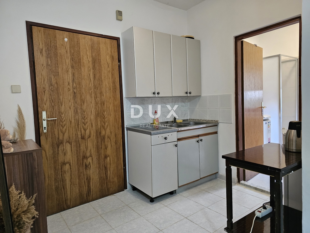 OTOK KRK, MESTO KRK - Idealno stanovanje v pritličju s parkirnim mestom