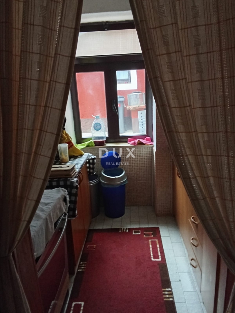 OPATIJA, MATULJI, JURDANI - hiša z garažo in 863 m2 vrta!!! PRILOŽNOST!!!