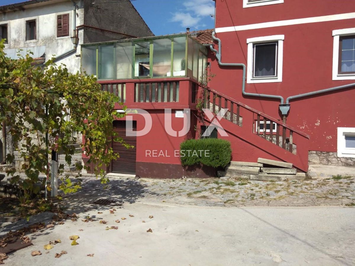 OPATIJA, MATULJI, JURDANI - hiša z garažo in 863 m2 vrta!!! PRILOŽNOST!!!