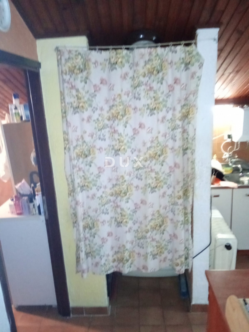 OPATIJA, MATULJI, JURDANI - hiša z garažo in 863 m2 vrta!!! PRILOŽNOST!!!