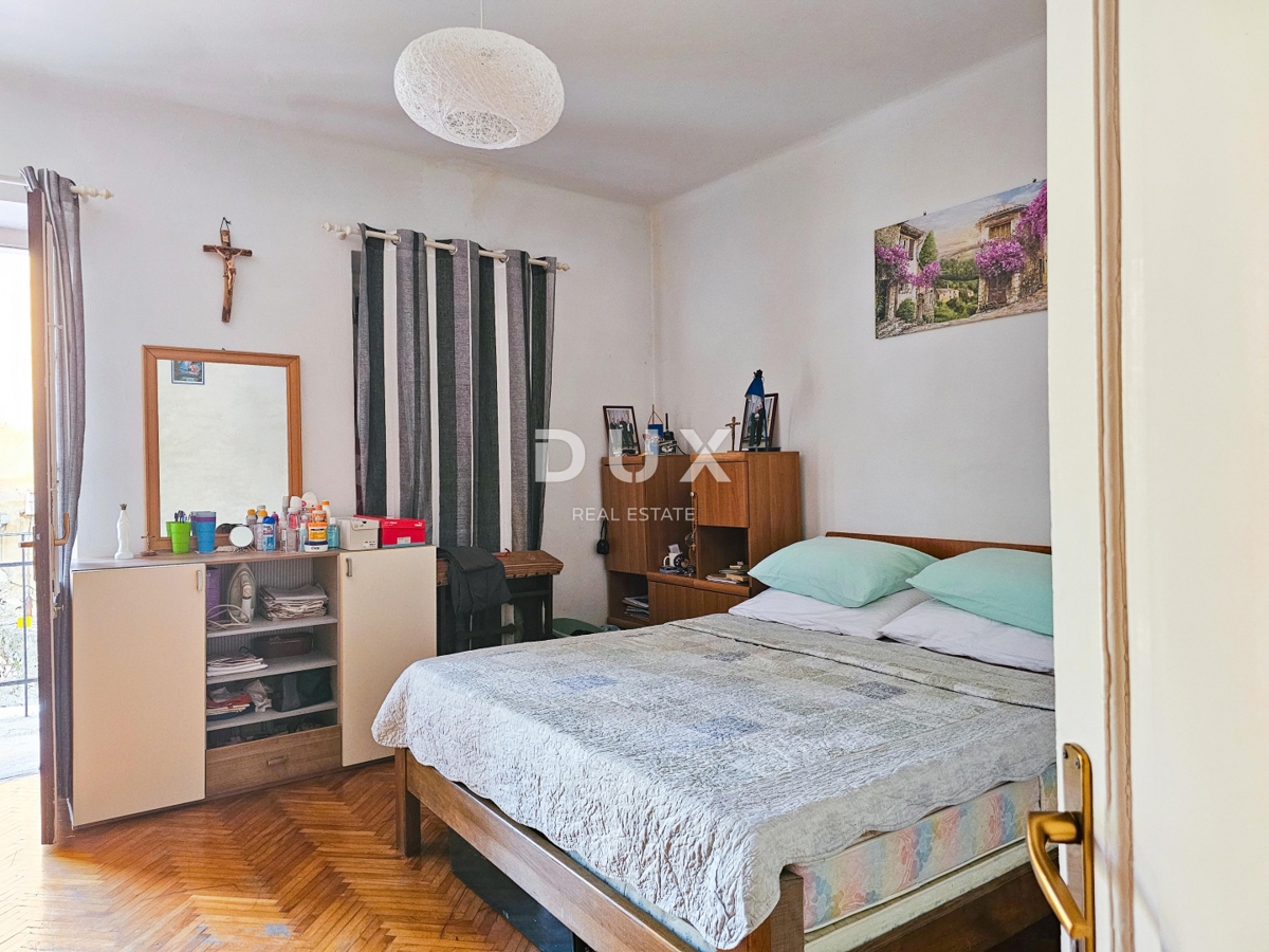 RIJEKA, CENTER - Dupleks stanovanje 104 m2, z dvoriščem in parkiriščem