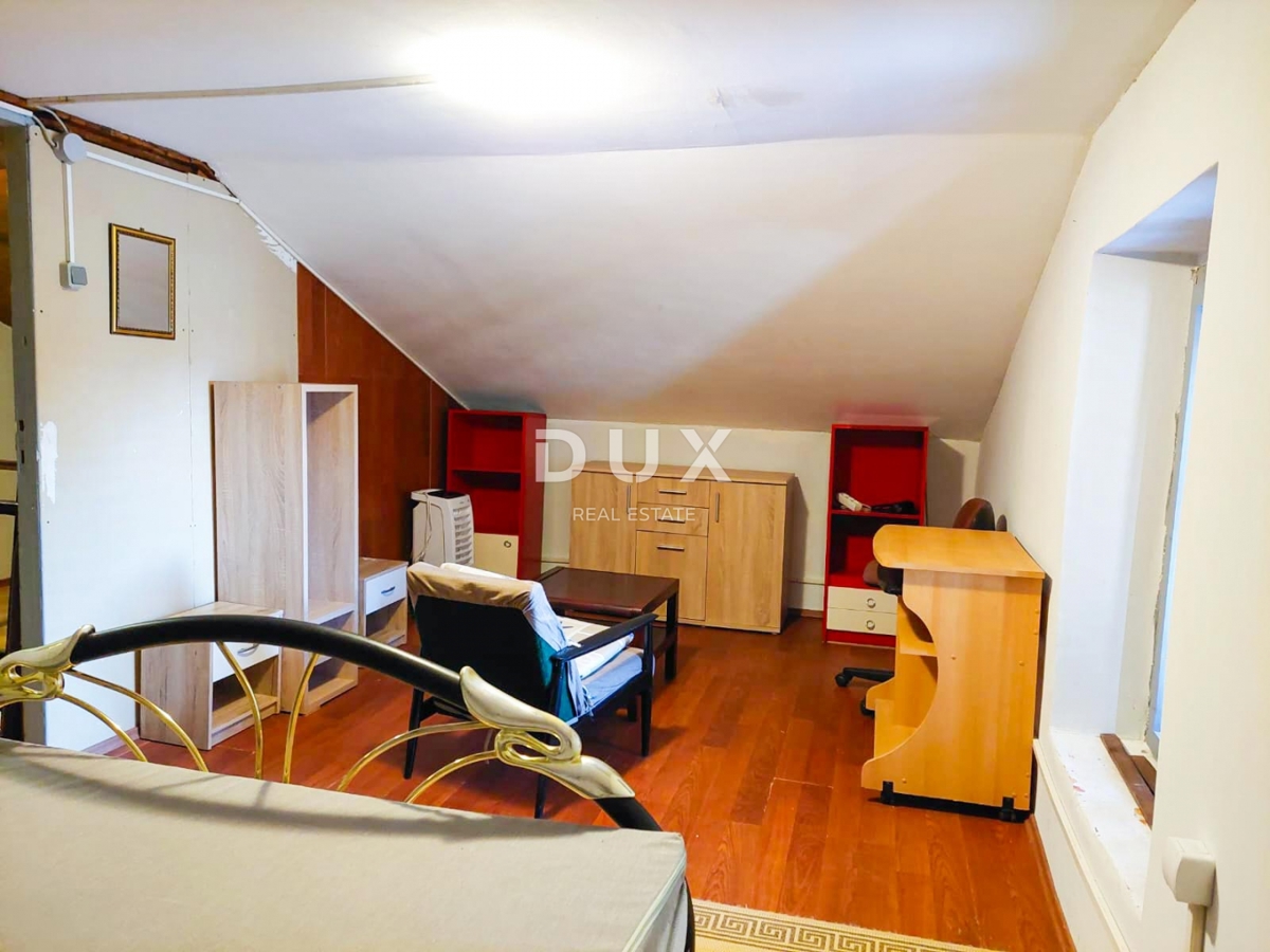 RIJEKA, CENTER - Dupleks stanovanje 104 m2, z dvoriščem in parkiriščem