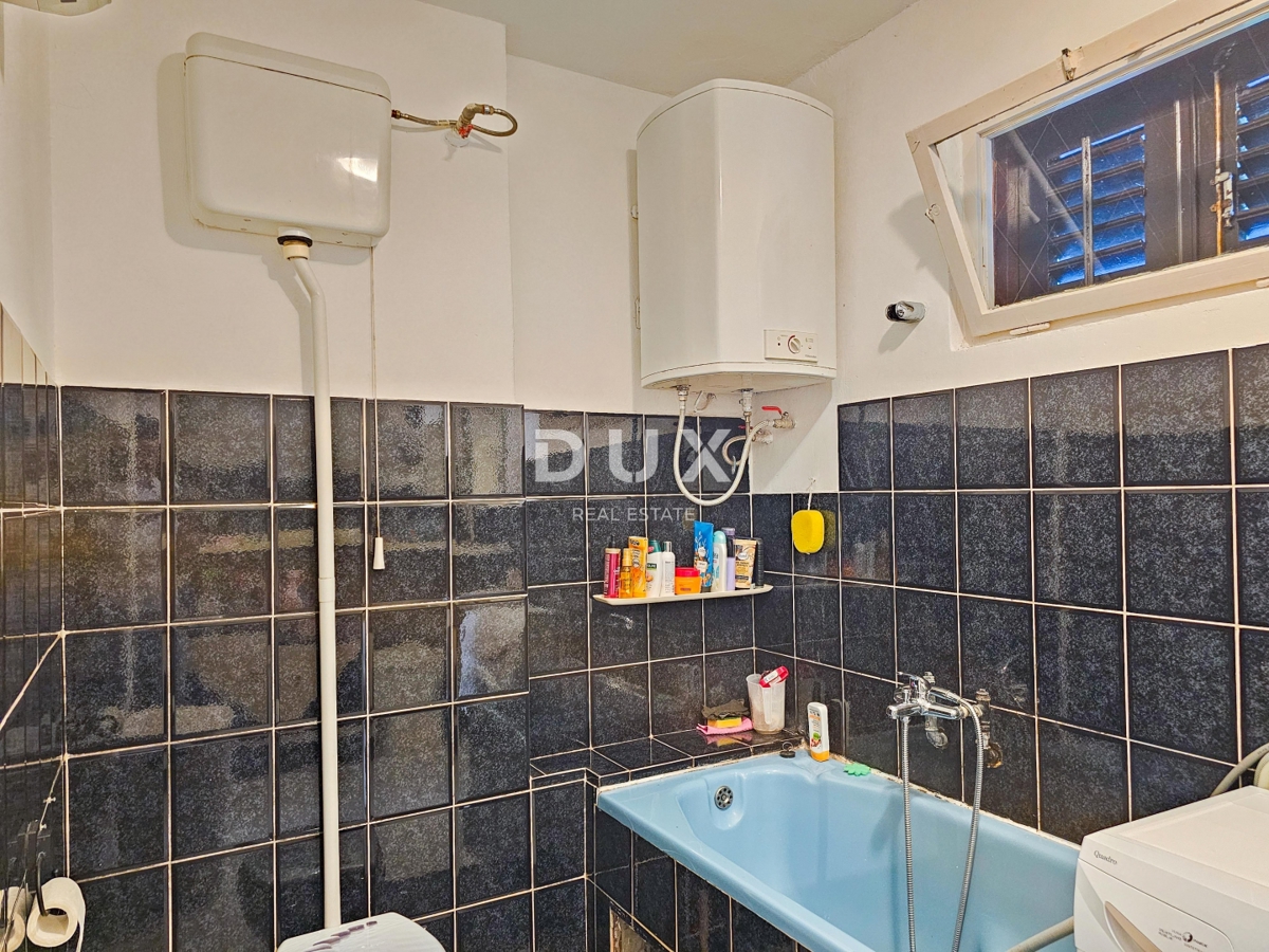 RIJEKA, CENTER - Dupleks stanovanje 104 m2, z dvoriščem in parkiriščem