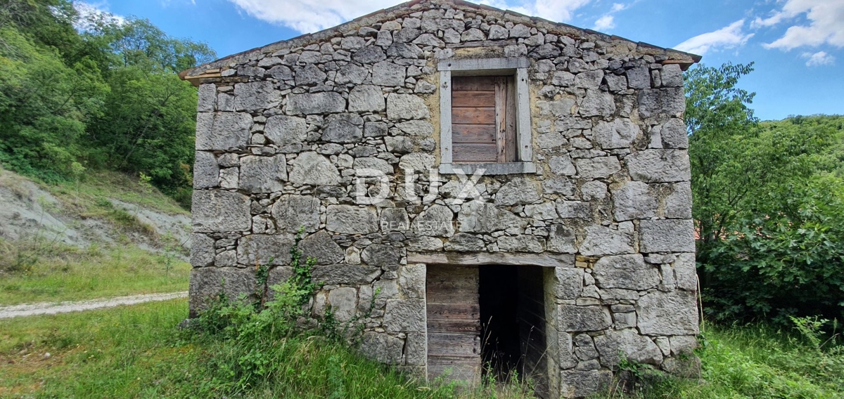 ISTRA, HUM - Kamnita starina za prenovo