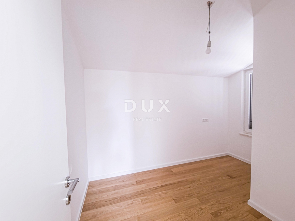 MALI LOŠINJ, CENTER - Edinstven penthouse 100m od morja!