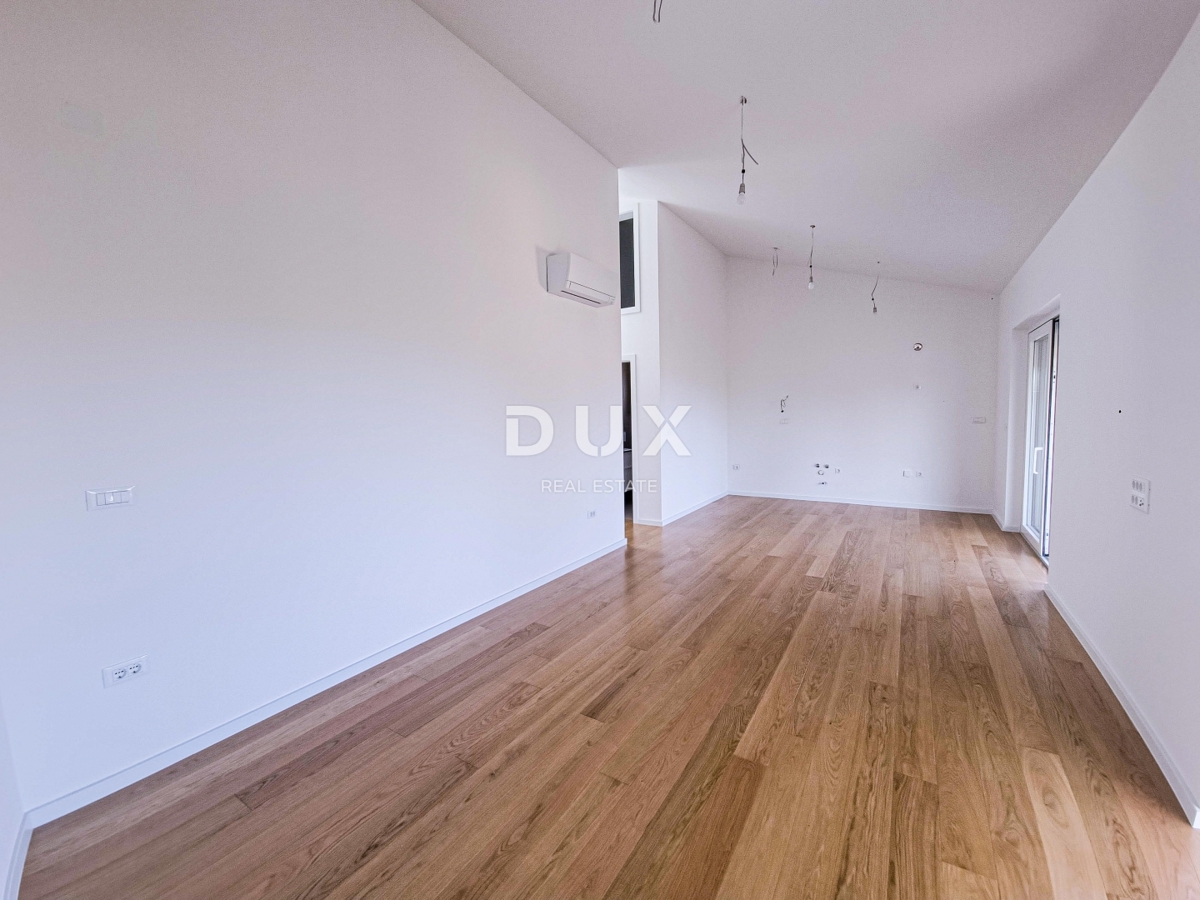 MALI LOŠINJ, CENTER - Edinstven penthouse 100m od morja!