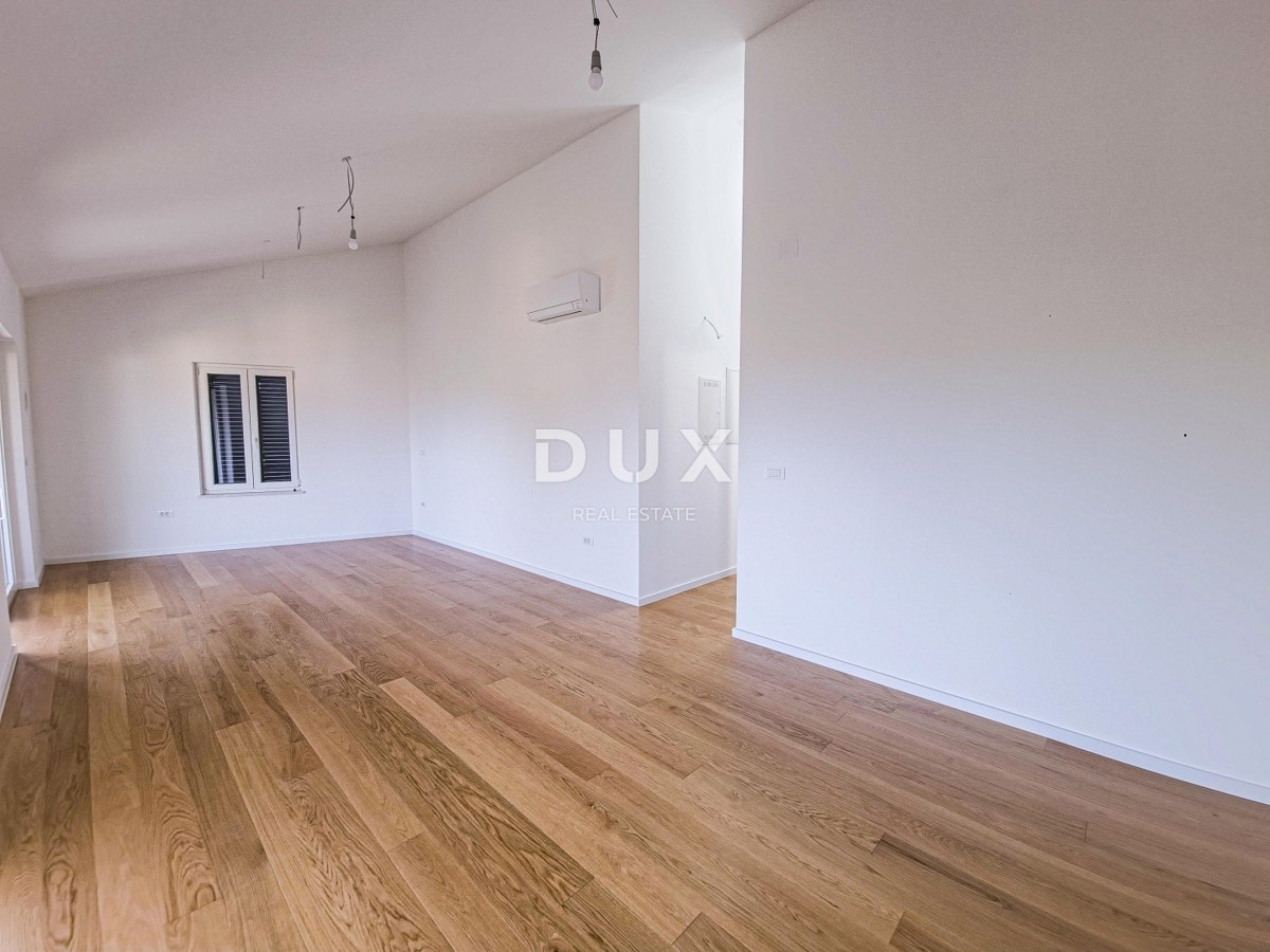 MALI LOŠINJ, CENTER - Edinstven penthouse 100m od morja!