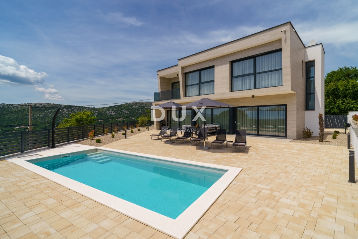 CRIKVENICA, BRIBIR - moderna vila z bazenom, pogled na morje