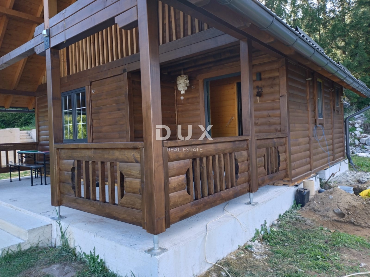 GORSKI KOTAR, LIČ - Samostojna lesena hiša v zaključni fazi, na samem