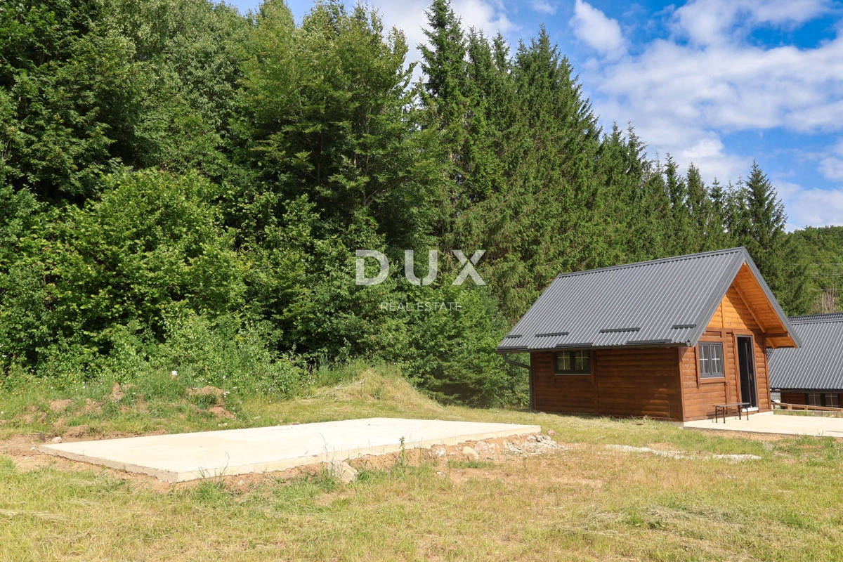GORSKI KOTAR, LIČ - Samostojna lesena hiša v zaključni fazi, na samem