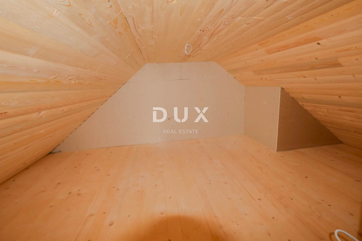 GORSKI KOTAR, LIČ - Samostojna lesena hiša v zaključni fazi, na samem