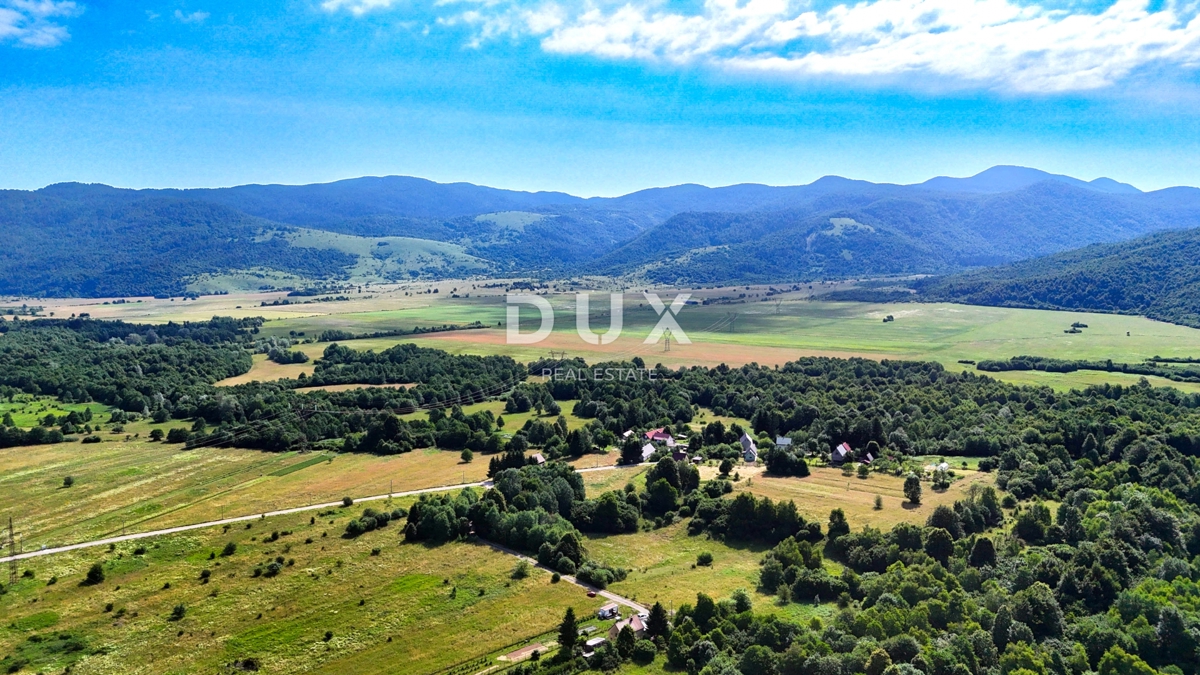 GORSKI KOTAR, LIČ - Samostojna lesena hiša v zaključni fazi, na samem