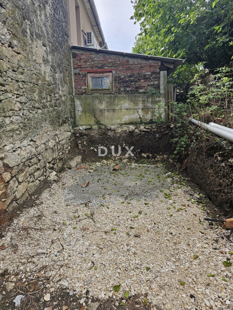 ISTRA, KRASICA - Avtohtona istrska hiša za adaptacijo