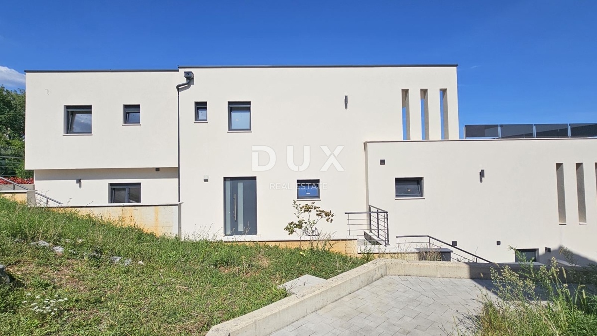 OPATIJA, LOVRAN - luksuzno stanovanje 94m2 v prvem nadstropju, 300m od morja