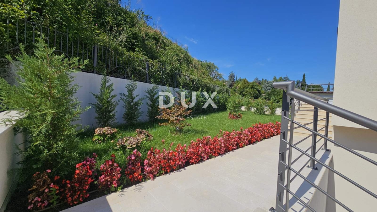 OPATIJA, LOVRAN - luksuzno stanovanje 94m2 v prvem nadstropju, 300m od morja