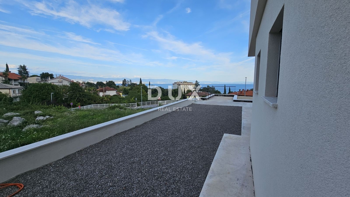 OPATIJA, LOVRAN - luksuzno stanovanje 94m2 v prvem nadstropju, 300m od morja