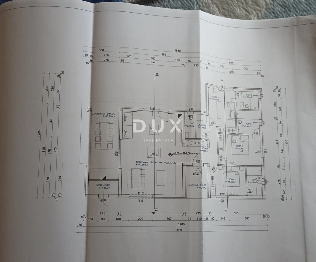 ISTRA, LABIN - Hiša v gozdu (nedokončana), blizu Labina, 152m2