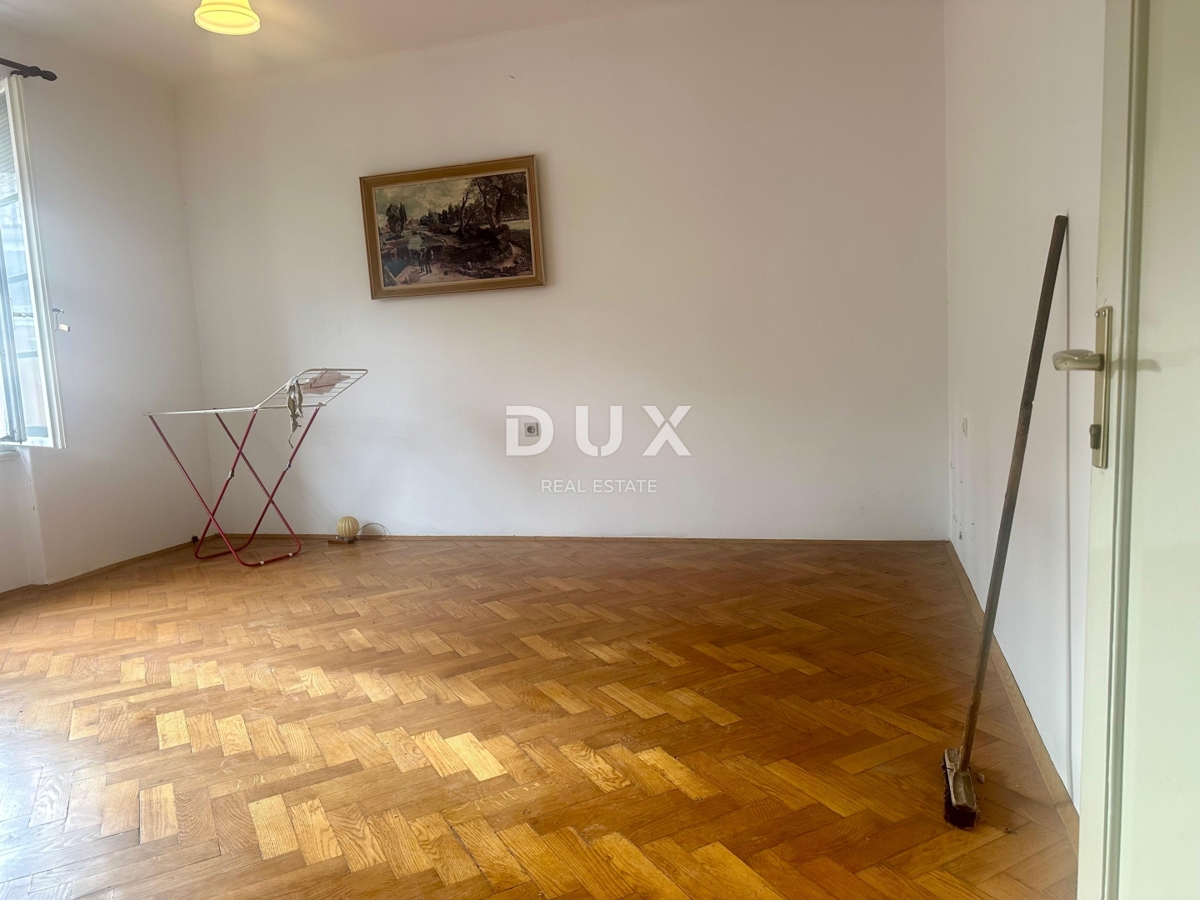 RIJEKA, CENTER/PEĆINE – Prostorno stanovanje s pogledom na morje in ekskluzivnim popustom za projekt prenove!