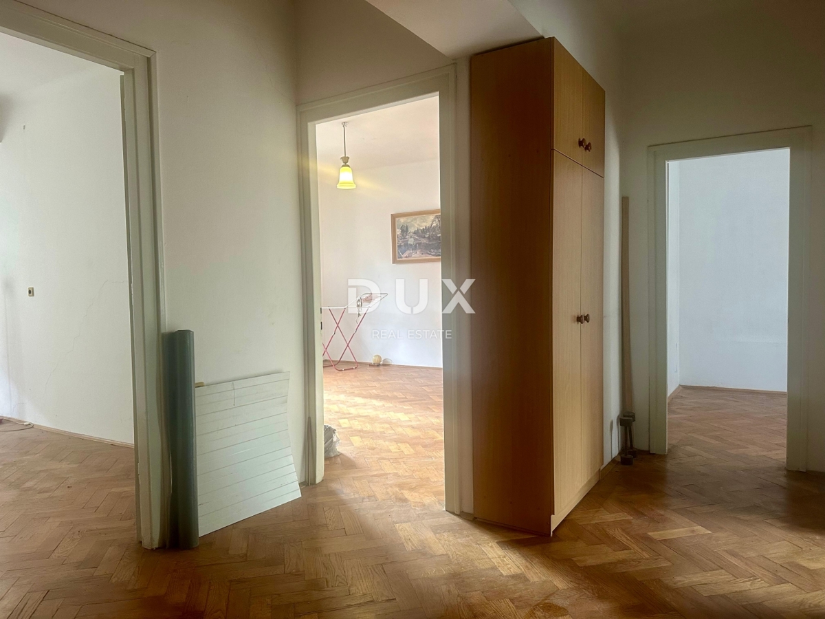 RIJEKA, CENTER/PEĆINE – Prostorno stanovanje s pogledom na morje in ekskluzivnim popustom za projekt prenove!