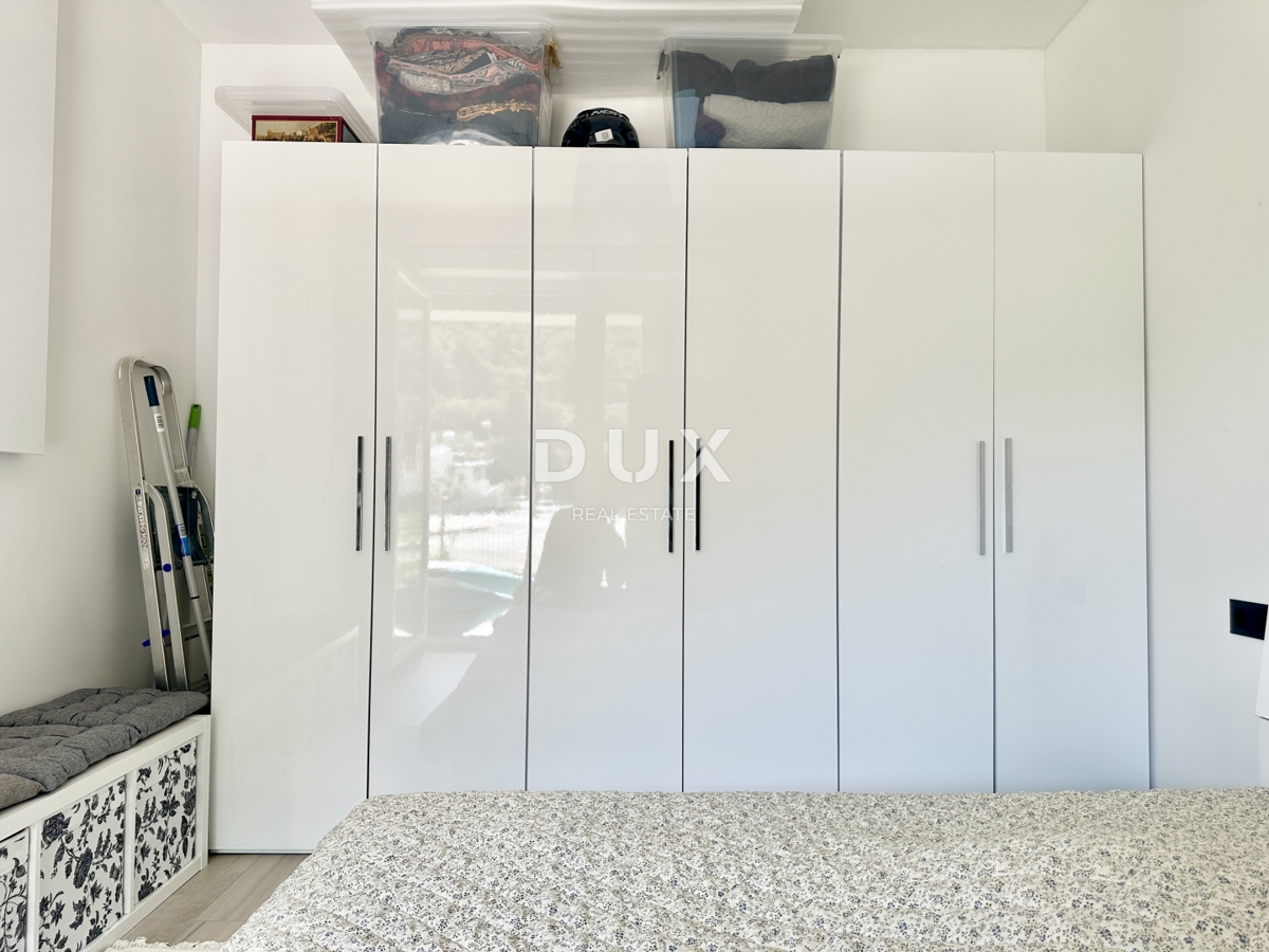 ISTRA, PLOMIN LUKA - Apartma prva vrsta ob morju ZNIŽANO!