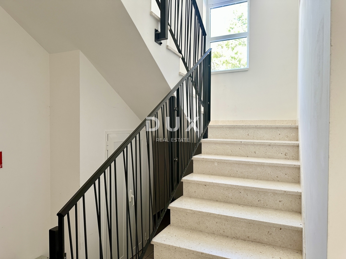 ISTRA, PLOMIN LUKA - Apartma prva vrsta ob morju ZNIŽANO!