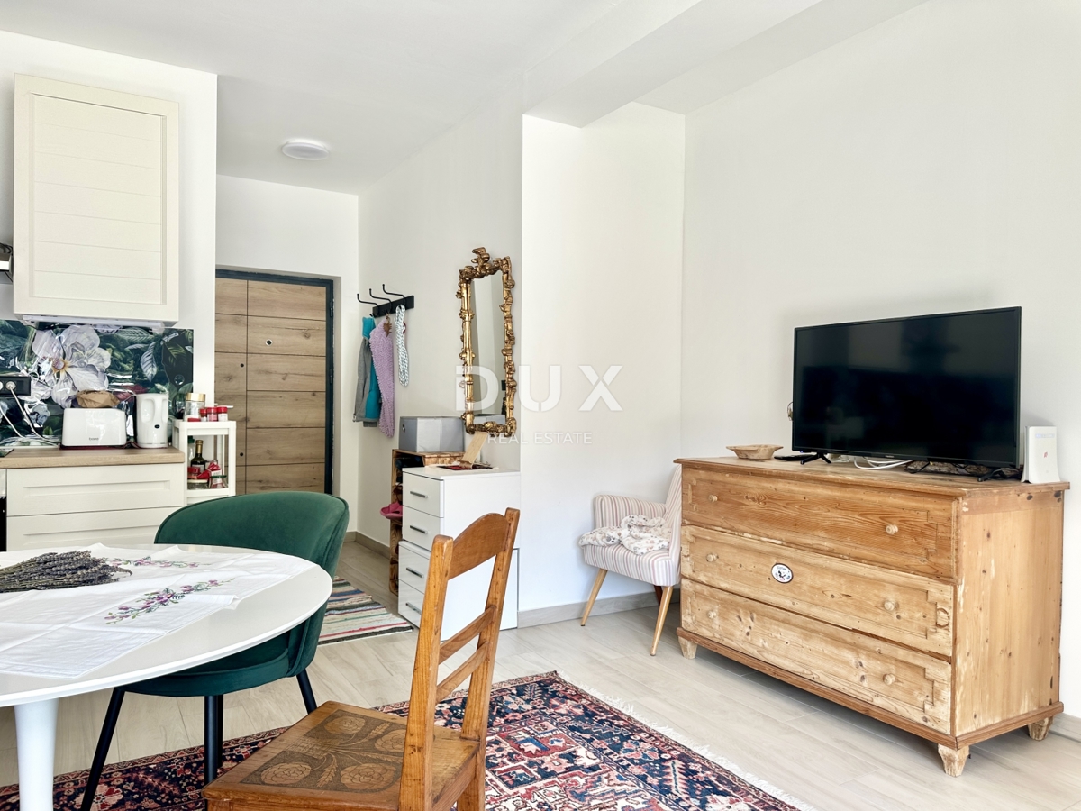 ISTRA, PLOMIN LUKA - Apartma prva vrsta ob morju ZNIŽANO!