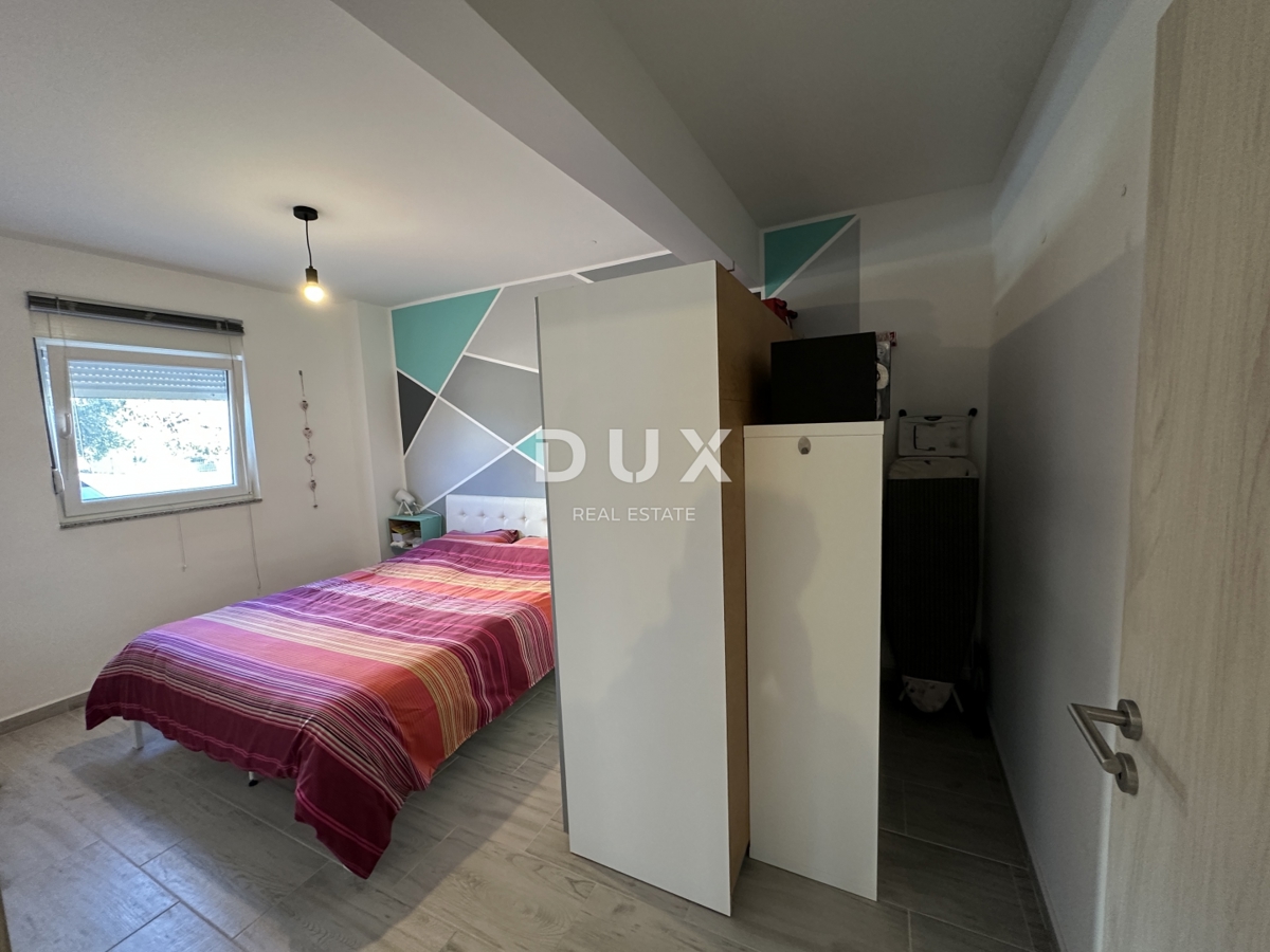 ZADAR, PETRČANE - Opremljeno stanovanje v pritličju z vrtom!