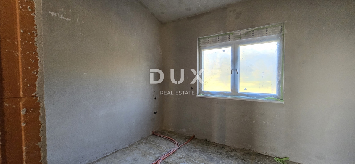 ISTRA, POREČ - Novogradnja, dizajnerska enonadstropna hiša z zasebnim bazenom