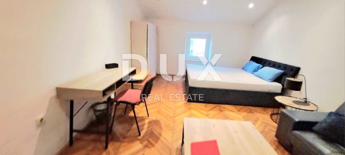 RIJEKA, CENTER - čudovito 2-sobno stanovanje s pogledom na morje