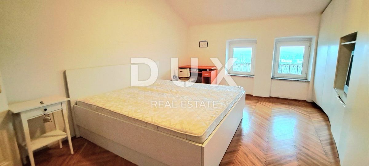 RIJEKA, CENTER - čudovito 2-sobno stanovanje s pogledom na morje