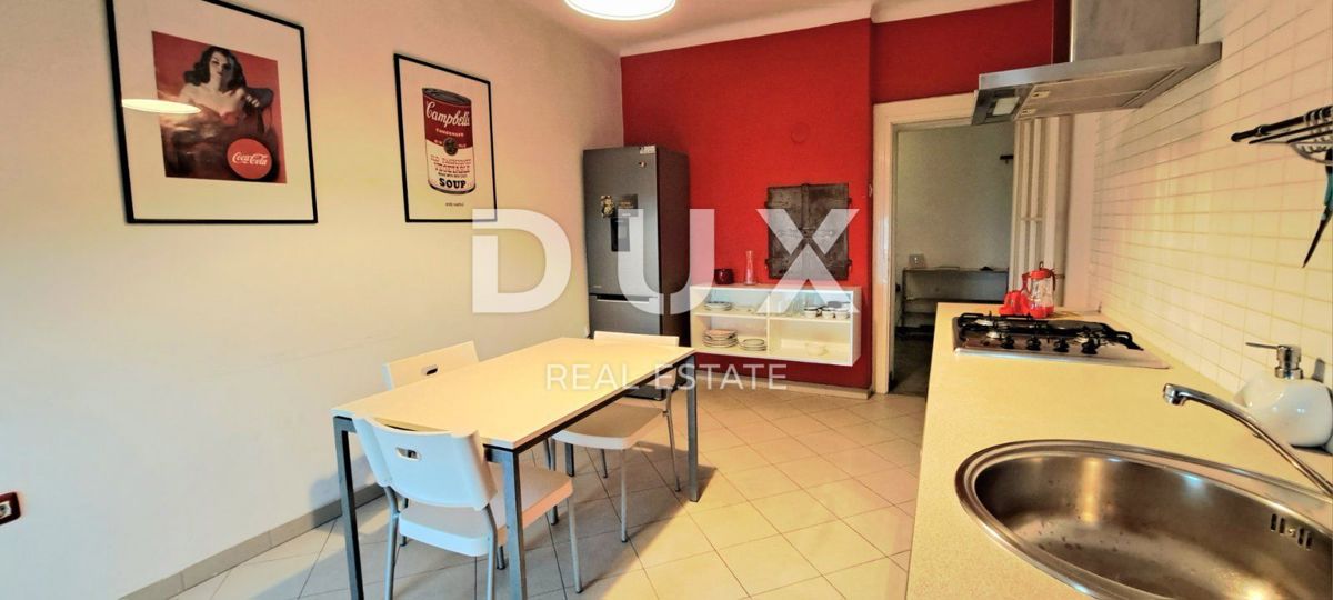 RIJEKA, CENTER - čudovito 2-sobno stanovanje s pogledom na morje