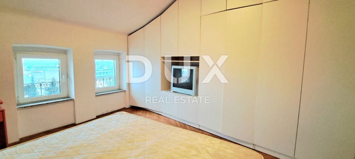 RIJEKA, CENTER - čudovito 2-sobno stanovanje s pogledom na morje