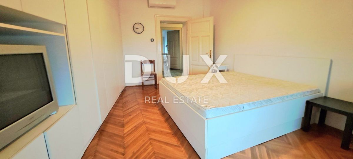 RIJEKA, CENTER - čudovito 2-sobno stanovanje s pogledom na morje