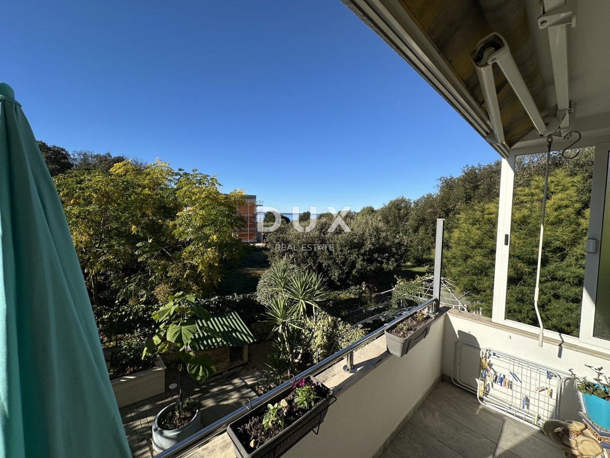 ZADAR, DIKLO - Privlačno stanovanje z vrtom in pogledom na morje!