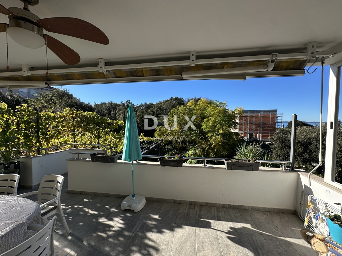 ZADAR, DIKLO - Privlačno stanovanje z vrtom in pogledom na morje!