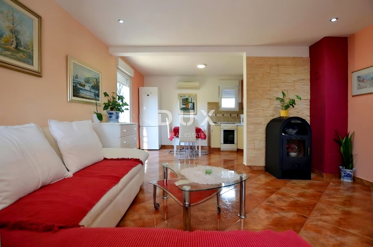 ISTRA, KANFANAR - Hiša z bazenom