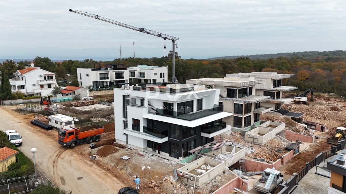 OTOK KRK, NJIVICE - Ekskluzivna novogradnja, dvoetažni apartma z bazenom!