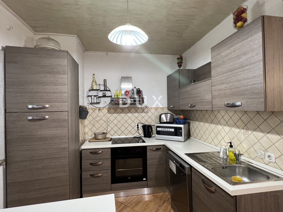 KASTAV – INVESTICIJSKA PRILOŽNOST – štiri stanovanja in poslovni prostor