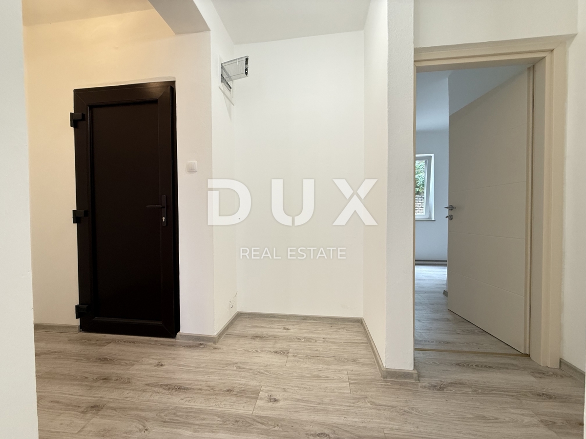 CRIKVENICA - PRILOŽNOST! 2-sobno stanovanje z zasebnim vrtom in pogledom na morje