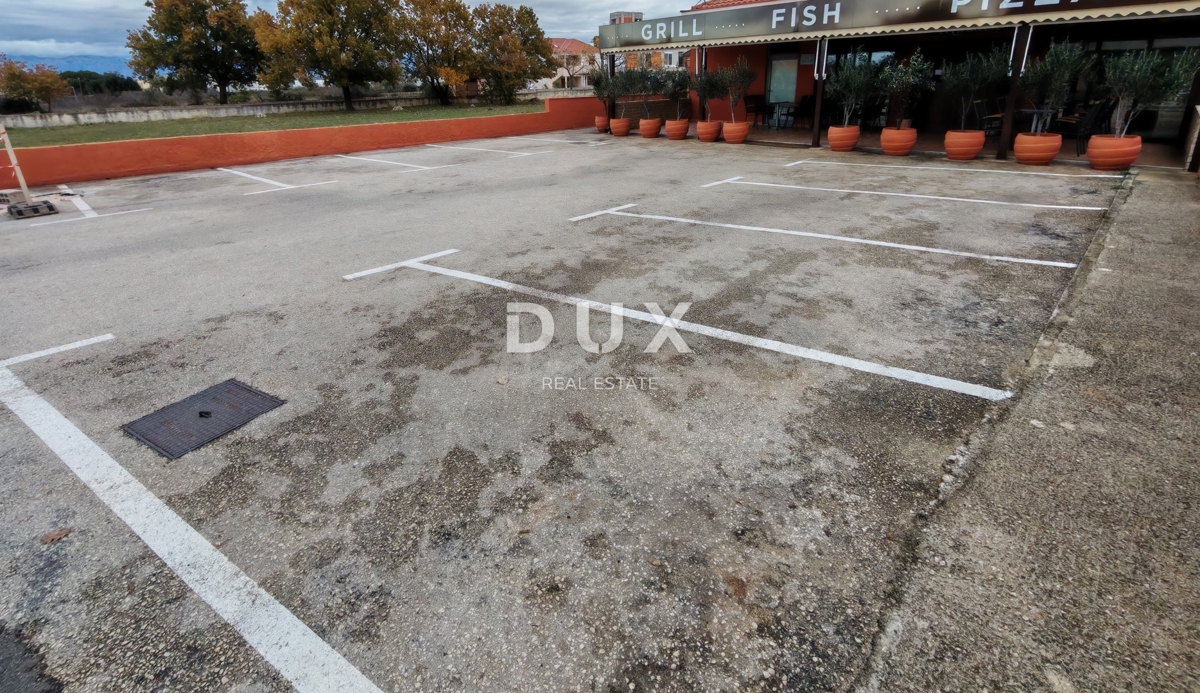 ZADAR, ZATON - Znana, uveljavljena restavracija na prometni lokaciji z ogromnim parkiriščem!