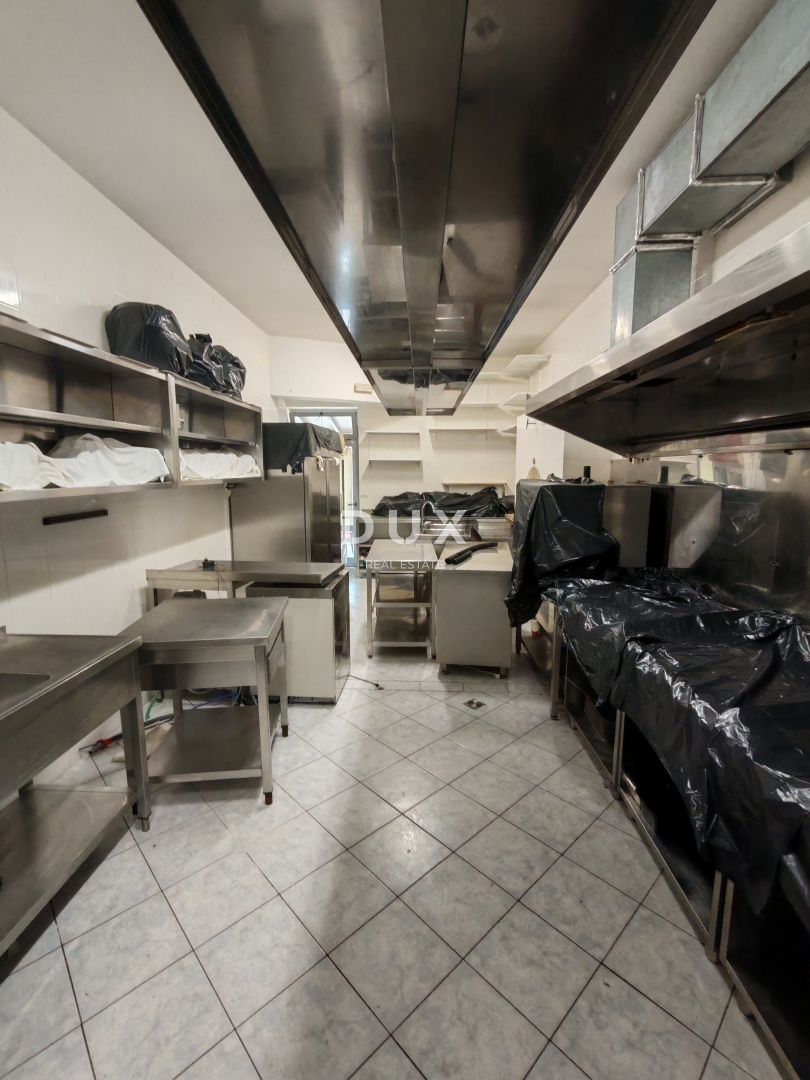 ZADAR, ZATON - Znana, uveljavljena restavracija na prometni lokaciji z ogromnim parkiriščem!