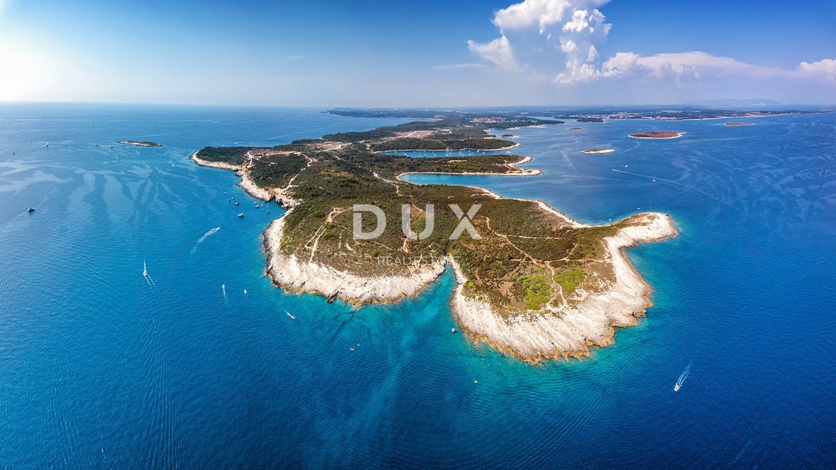 ISTRA, PREMANTURA - Oljčni nasad s 50 oljkami na rtu Kamenjak 1300 m2