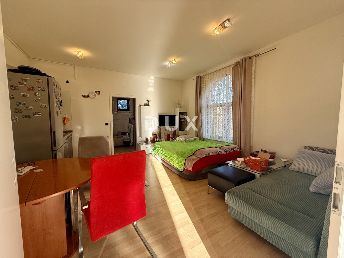 VIŠKOVO, SROKI - 1 SPALNICA + DNEVNA SOBA z lepo teraso in GARAŽO!