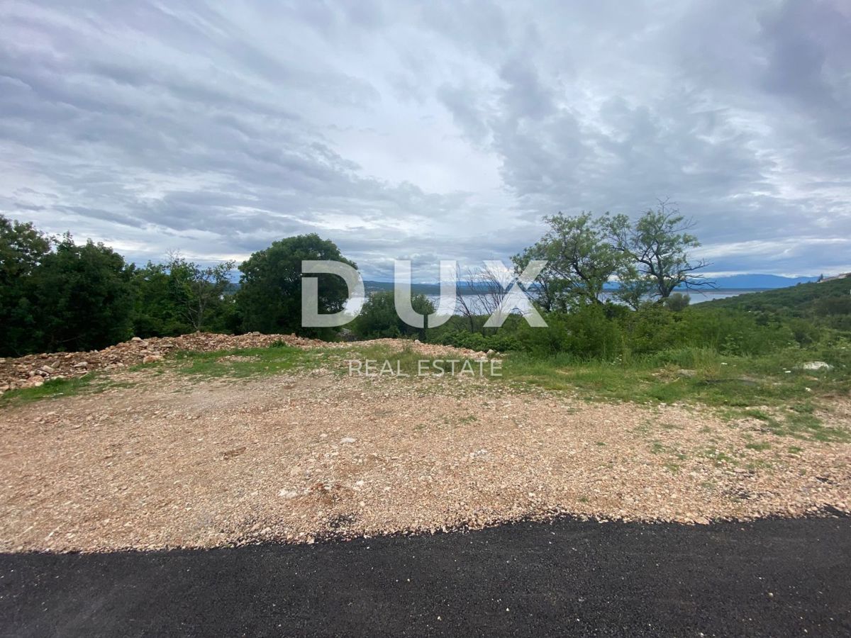 CRIKVENICA - gradbeno zemljišče 536 m2 s pogledom na morje! PRILOŽNOST!