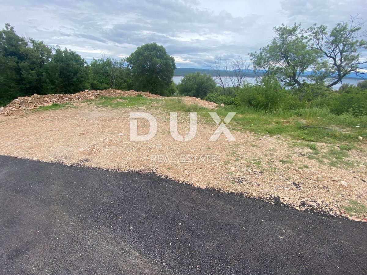 CRIKVENICA - gradbeno zemljišče 536 m2 s pogledom na morje! PRILOŽNOST!