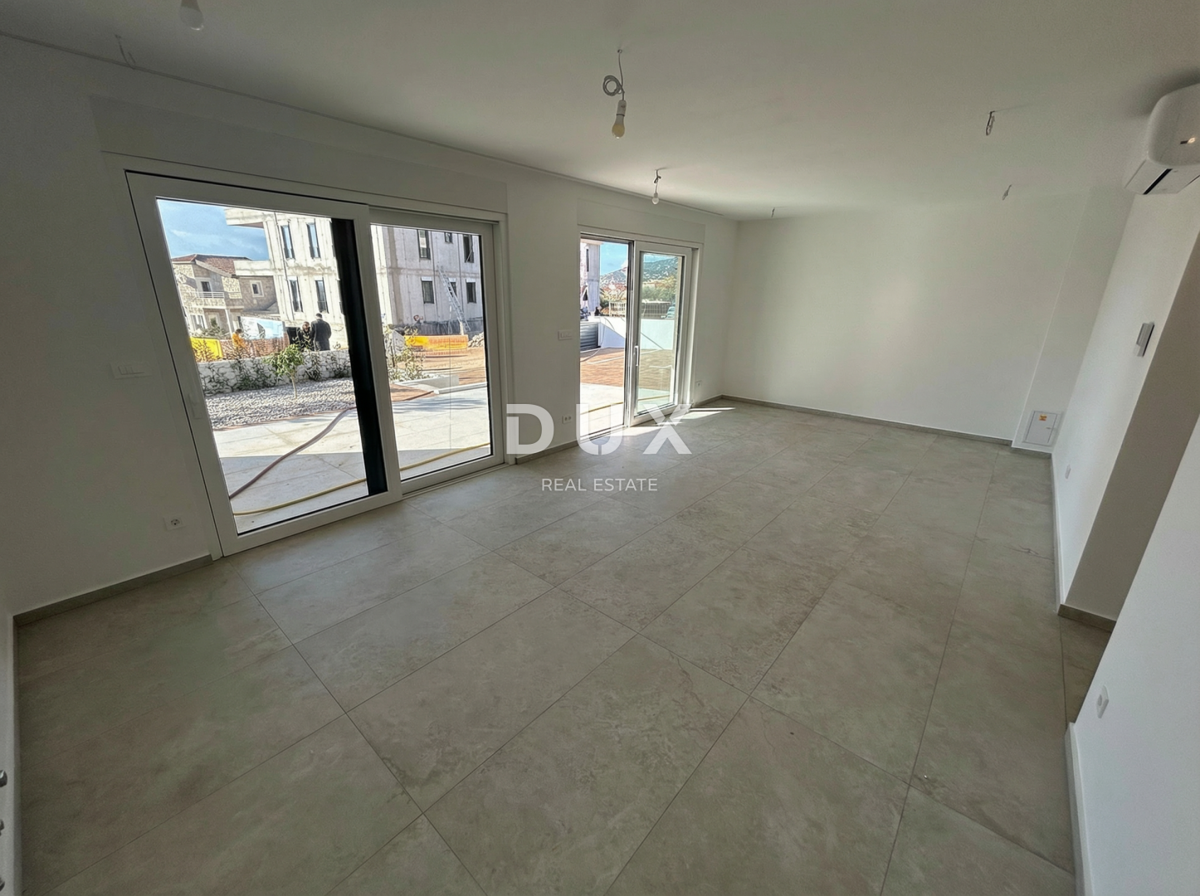 ŠIBENIK, TRIBUNJ - Stanovanje v pritličju kakovostne novogradnje